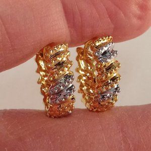 18K Yellow Gold Filled Silver Gorgeous Two Tone Carved Hoop Huggie Earrings